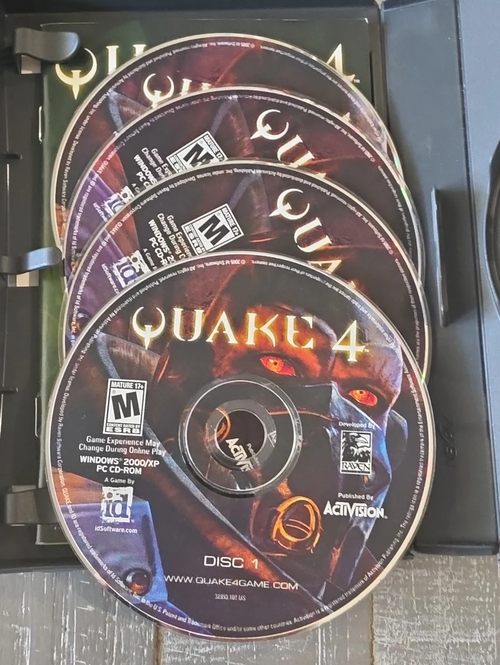 Quake 4 Box Set (2005) Windows PC Game, Vintage FPS, id Software, Activision